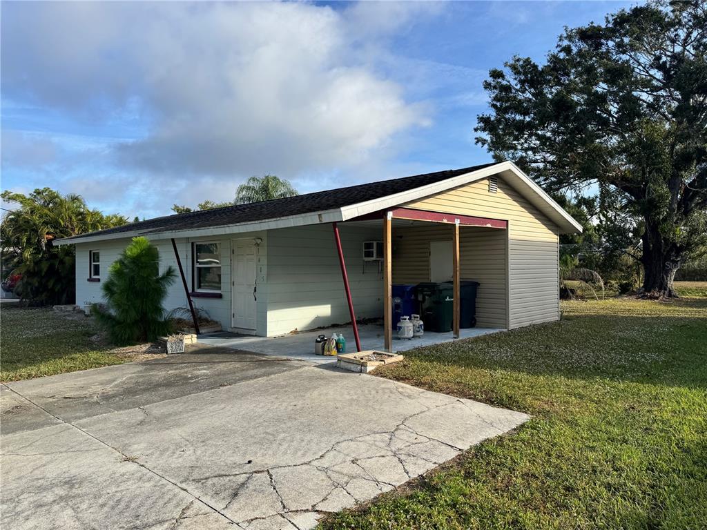 1405 INGRAM AVENUE, SARASOTA, FL — photo 3 of 15