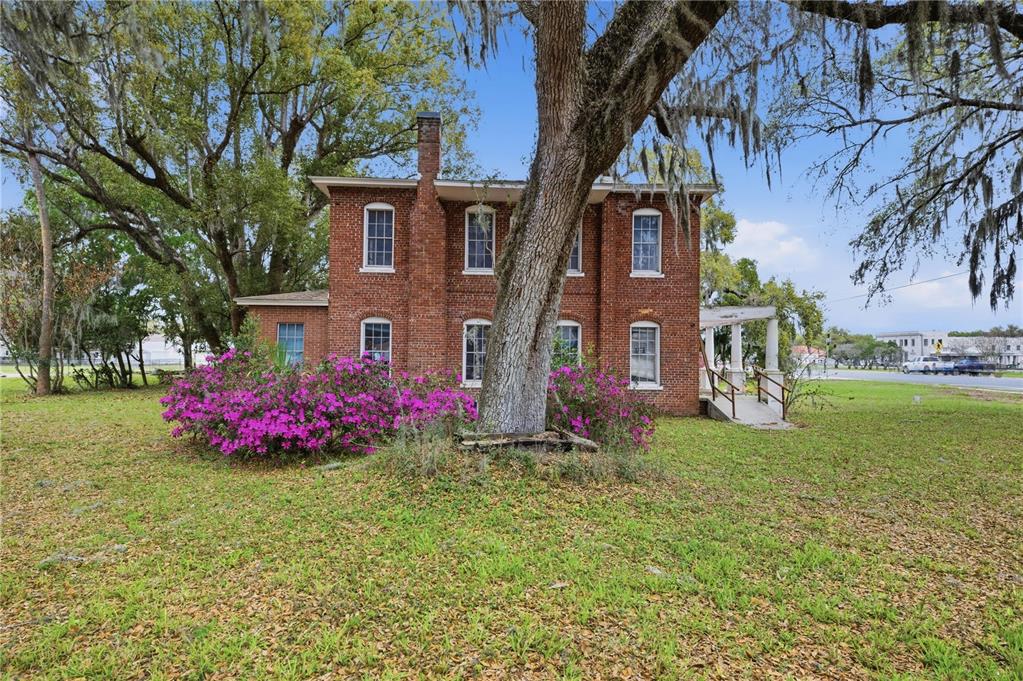 120 N MAIN STREET