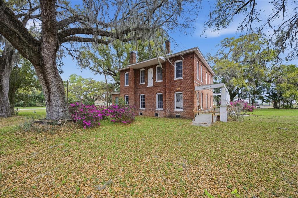 120 N MAIN STREET, BUSHNELL, FL — photo 2 of 30