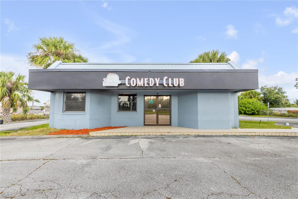 109 N CAUSEWAY
