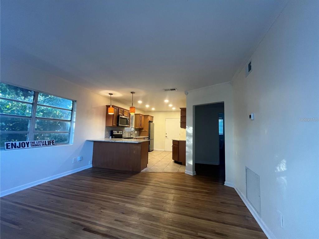 1315 E CENTRAL BOULEVARD, ORLANDO, FL — photo 4 of 14