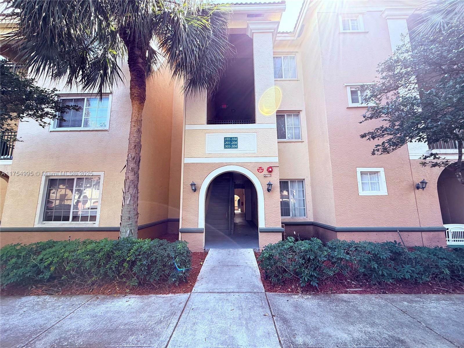 2586 Centergate Dr # 104, Miramar FL 33025