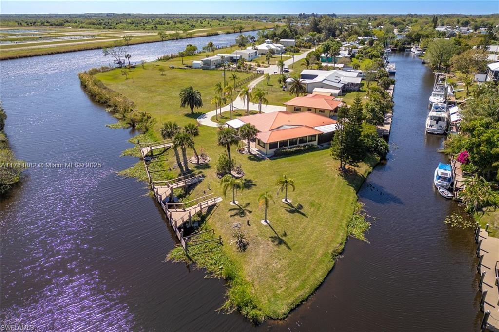 1107 E Anchor Lane, Moore Haven FL 33471