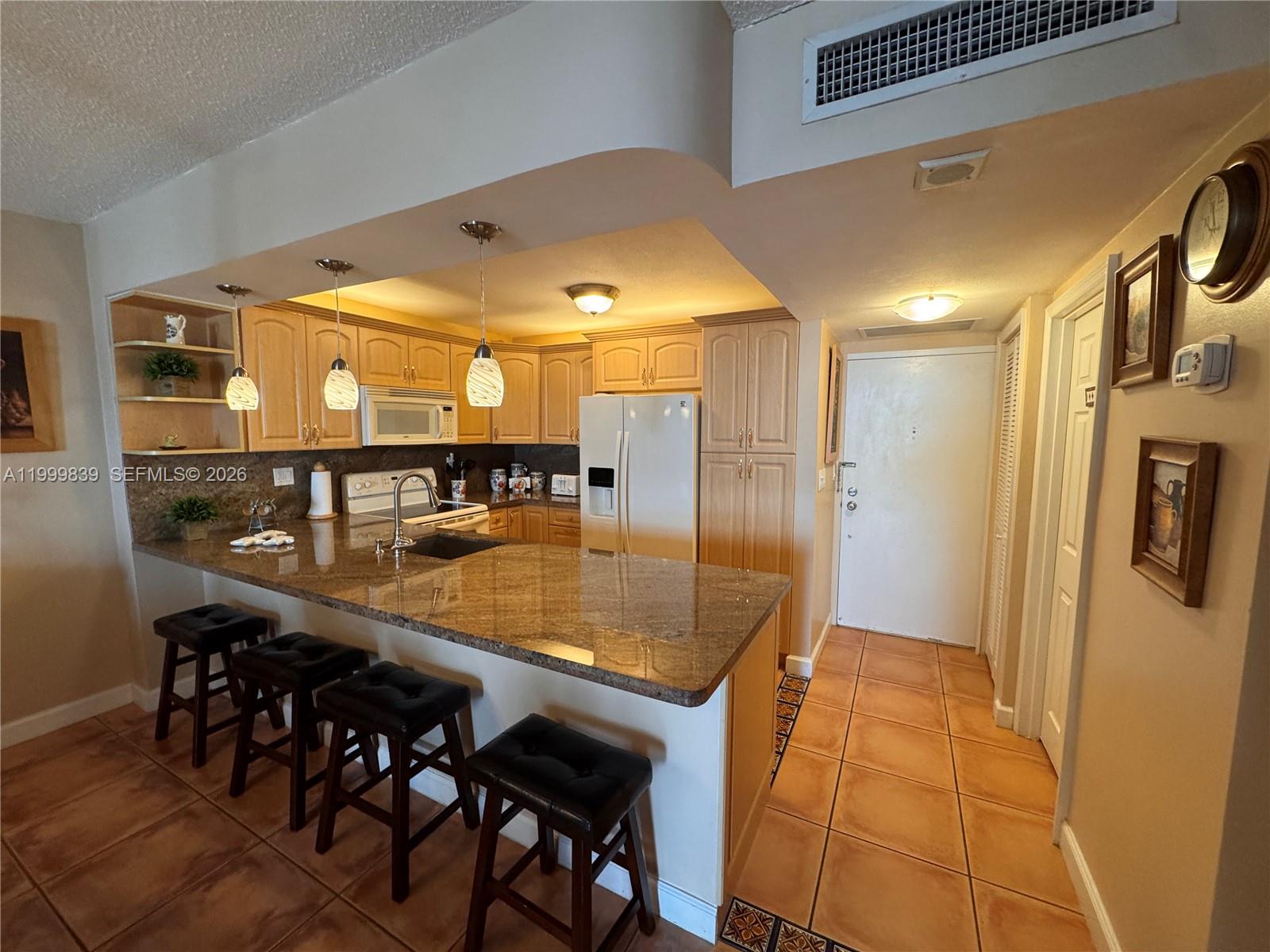 3725 S Ocean Dr # 421, Hollywood FL 33019
