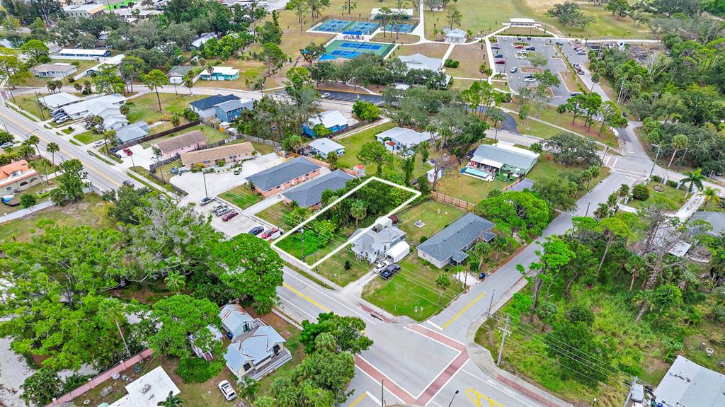 COLONIA LANE, NOKOMIS, FL — photo 2 of 15