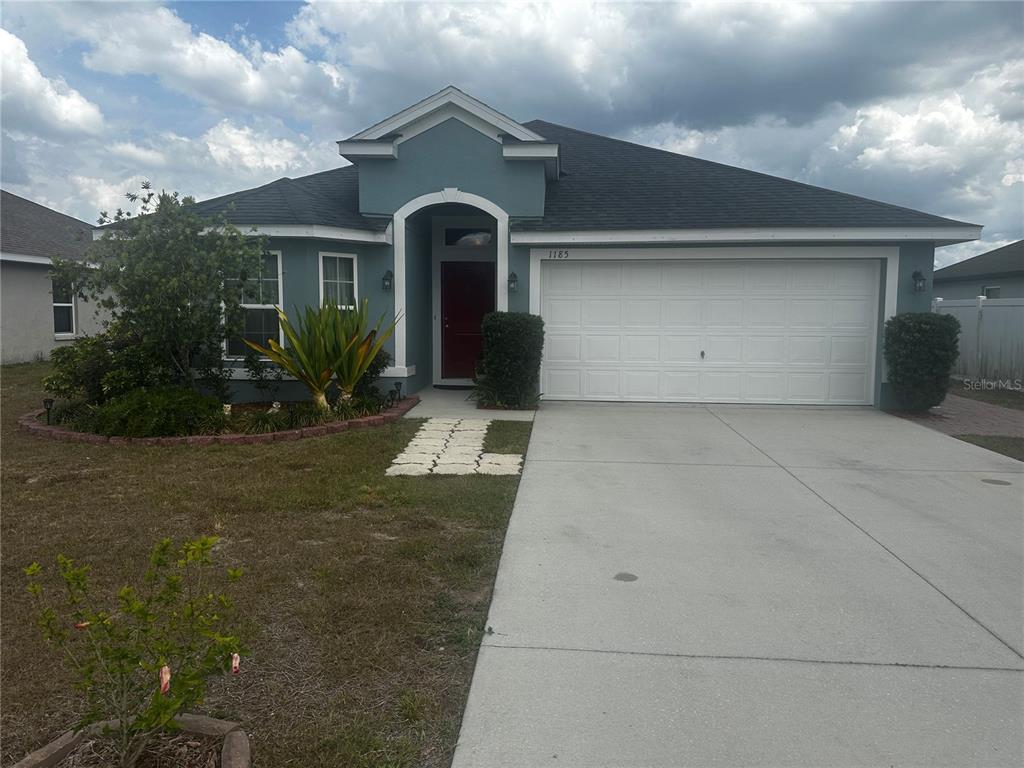 1185 SABINE LANE