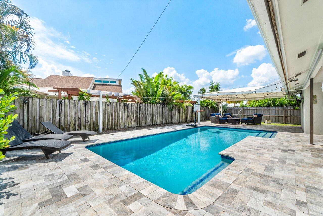 1352 Wyndcliff Drive, Wellington FL 33414