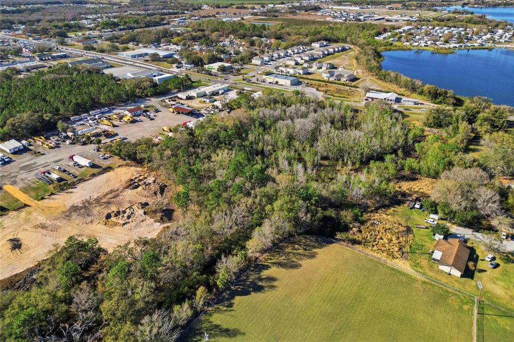 LOUISE AVE, DUNDEE, FL — photo 2 of 6
