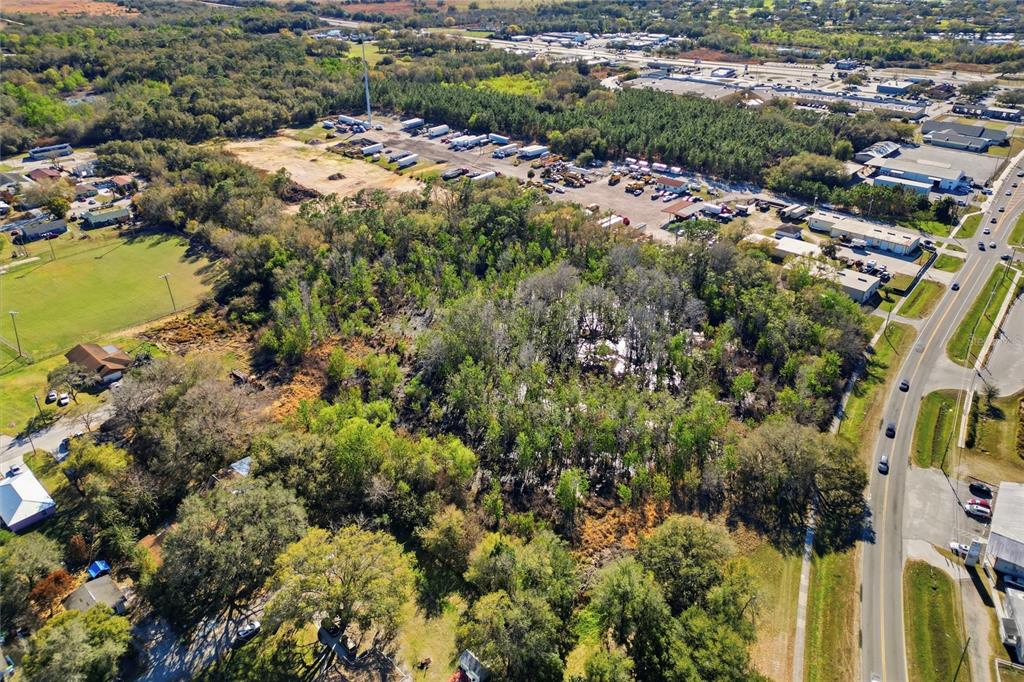 LOUISE AVE, DUNDEE, FL — photo 3 of 6