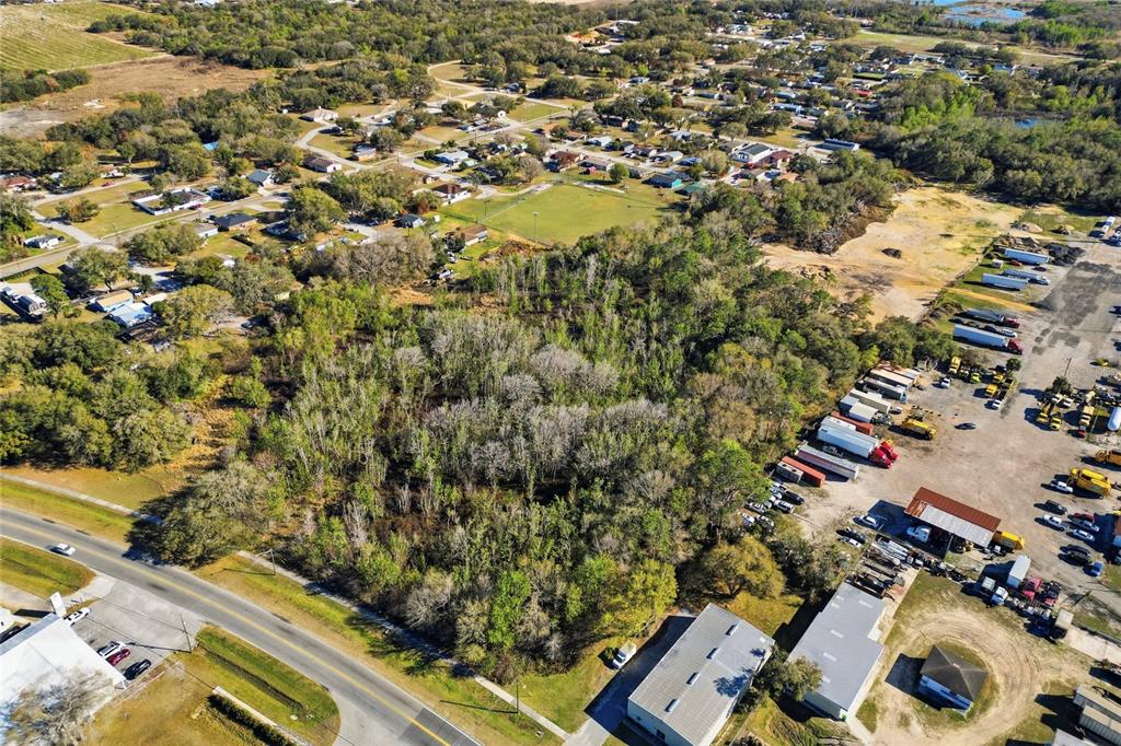 LOUISE AVE, DUNDEE, FL — photo 5 of 6