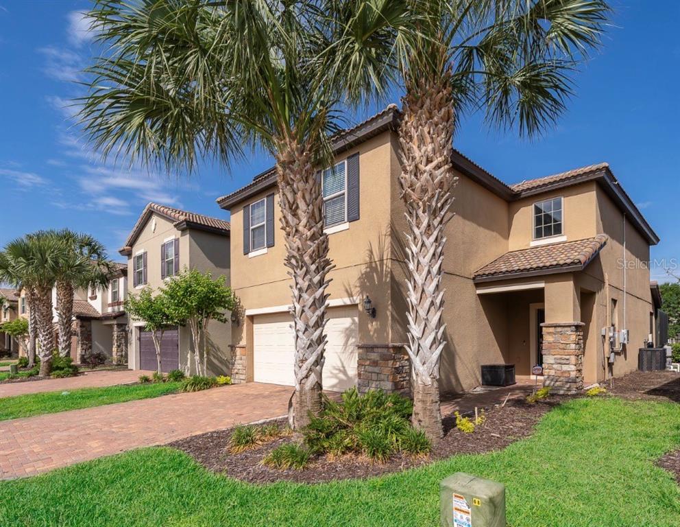 5429 MISTY OAK CIRCLE