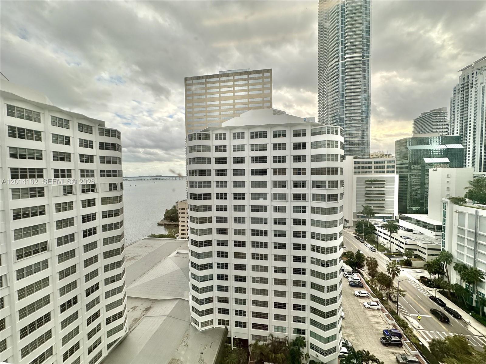 825 Brickell Bay Dr # 1751, Miami FL 33131