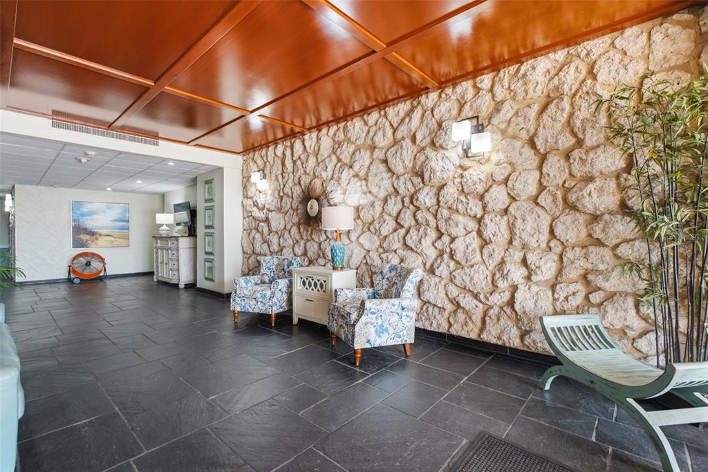 17920 GULF BOULEVARD UNIT 1401, REDINGTON SHORES, FL — photo 5 of 30