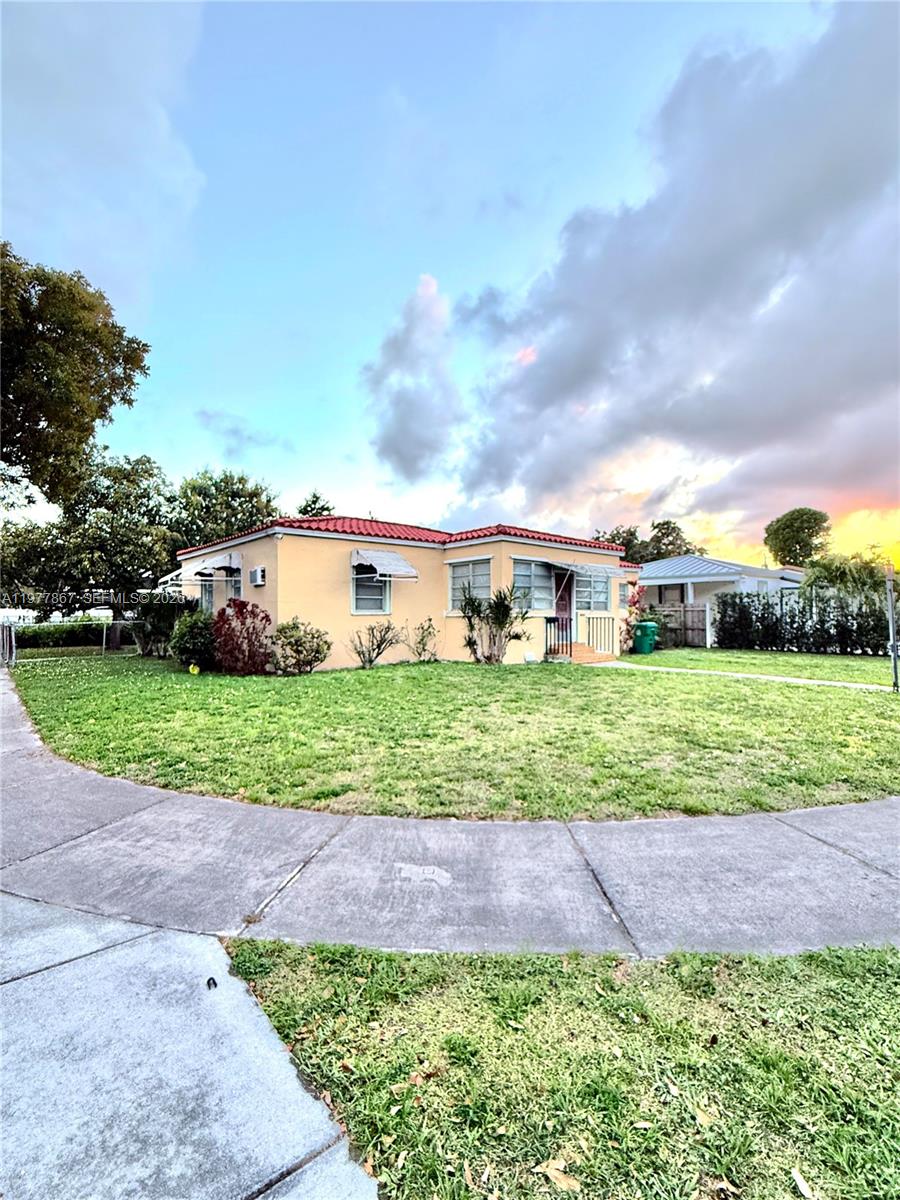 4400 SW 4th St, Miami FL 33134