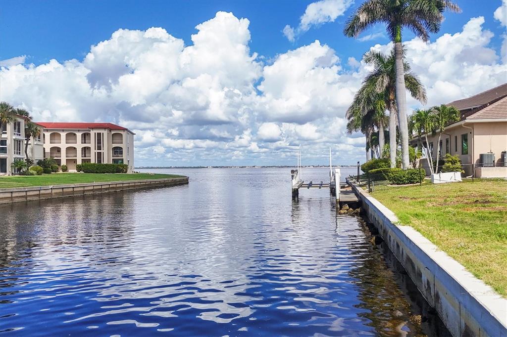 7 HIBISCUS DRIVE, PUNTA GORDA, FL — photo 2 of 23