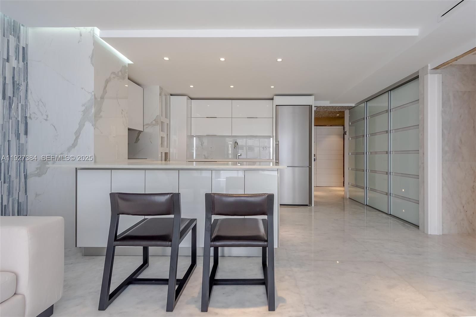 6423 Collins Ave # 304, Miami Beach FL 33141