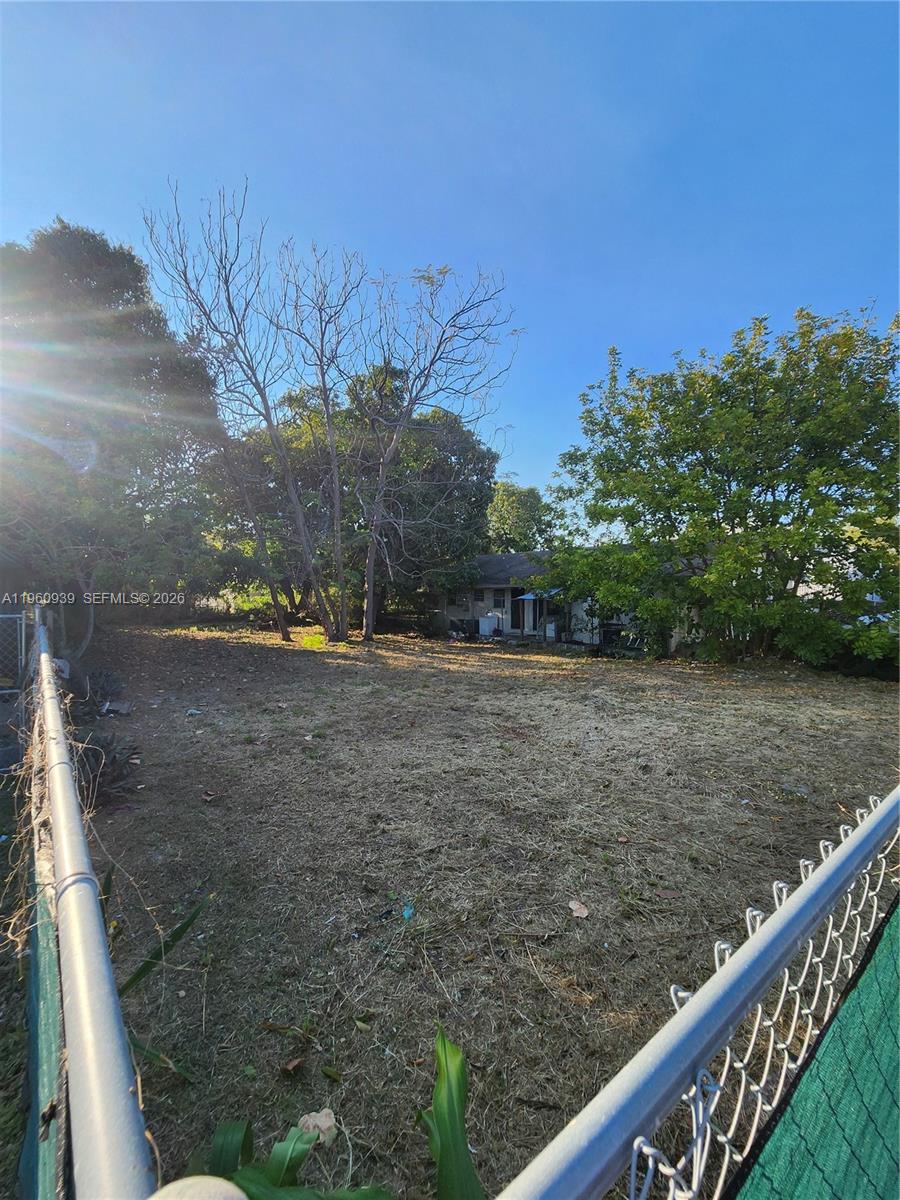 6742 NW 4th Ave, Miami FL 33150