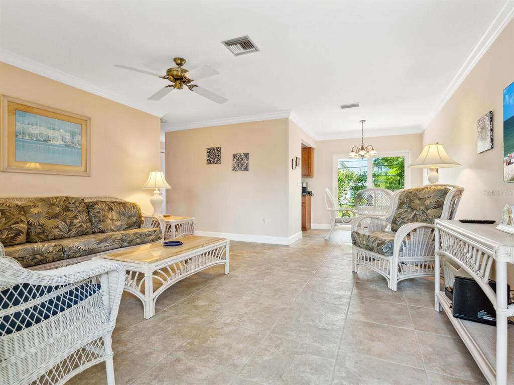 2153 PUEBLO CIRCLE UNIT V14, SARASOTA, FL — photo 4 of 24