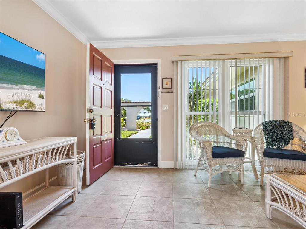 2153 PUEBLO CIRCLE UNIT V14, SARASOTA, FL — photo 5 of 24