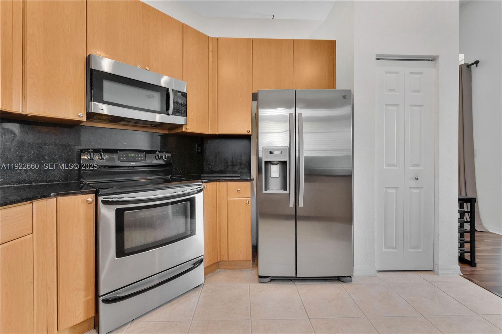 143 SE 22nd Ter, Homestead FL 33033
