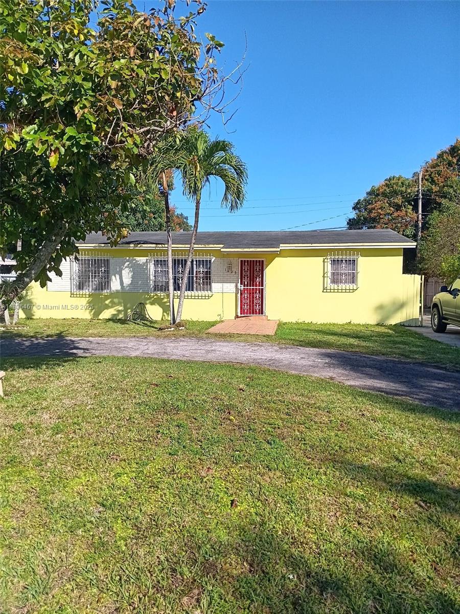 1825 NW 112th St, Miami FL 33167