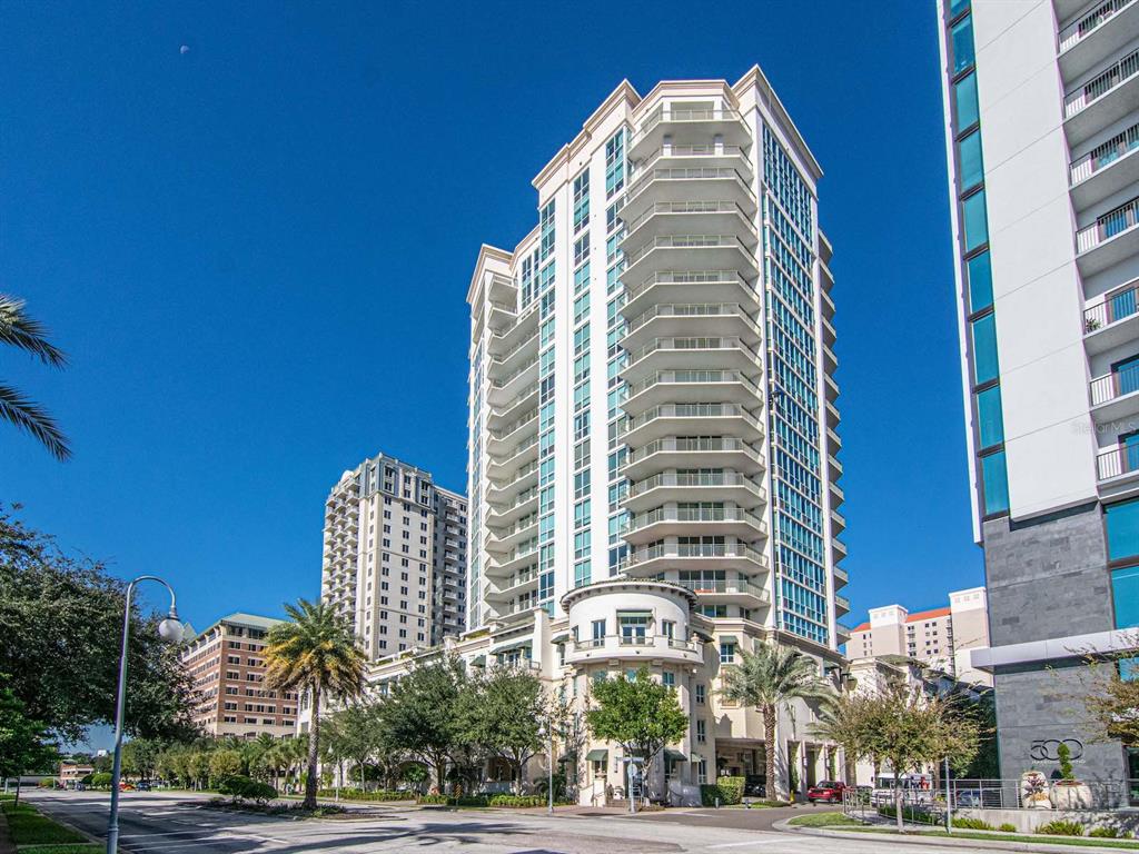 450 KNIGHTS RUN AVENUE UNIT 1706