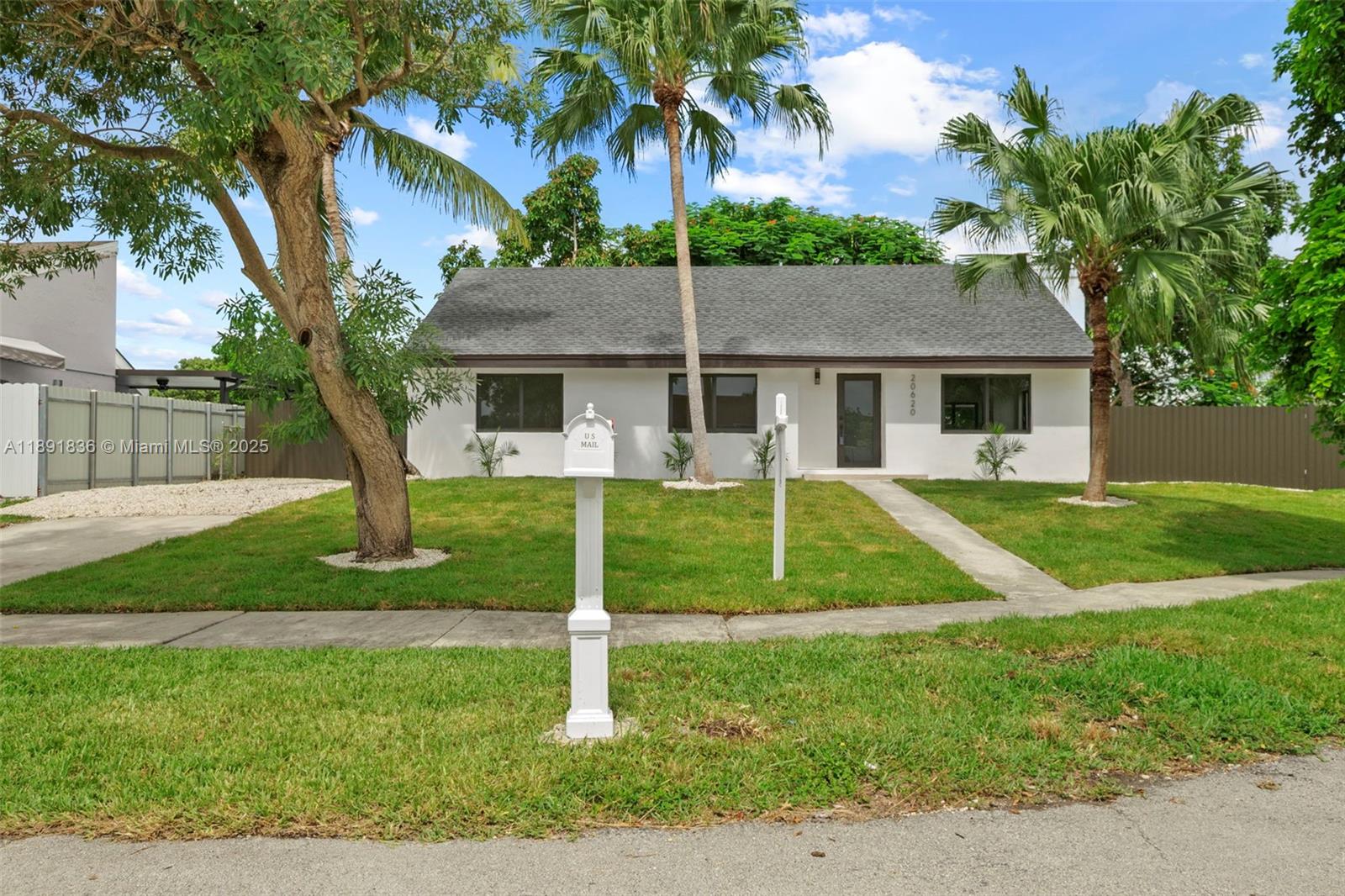 20620 SW 120th Pl, Miami FL 33177