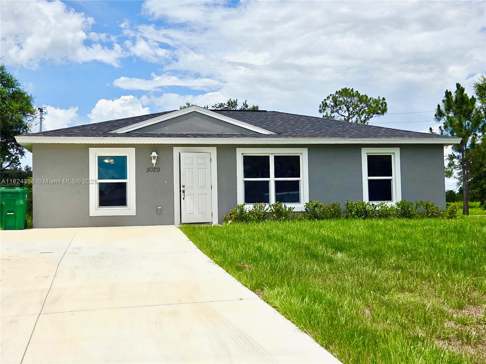 5029 N DOGWOOD CIR, La Belle FL 33935