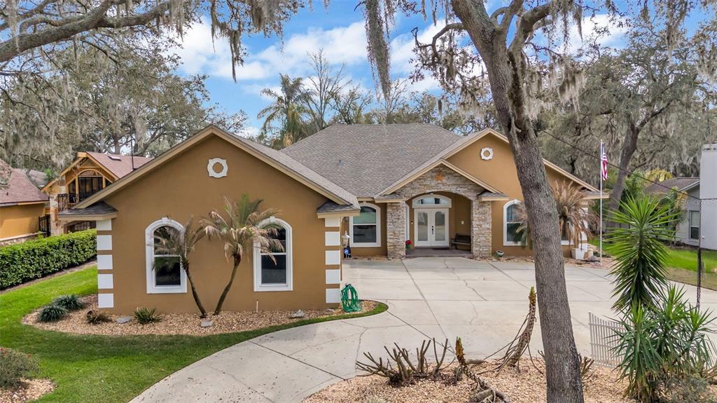 1603 SIR HENRYS TRAIL