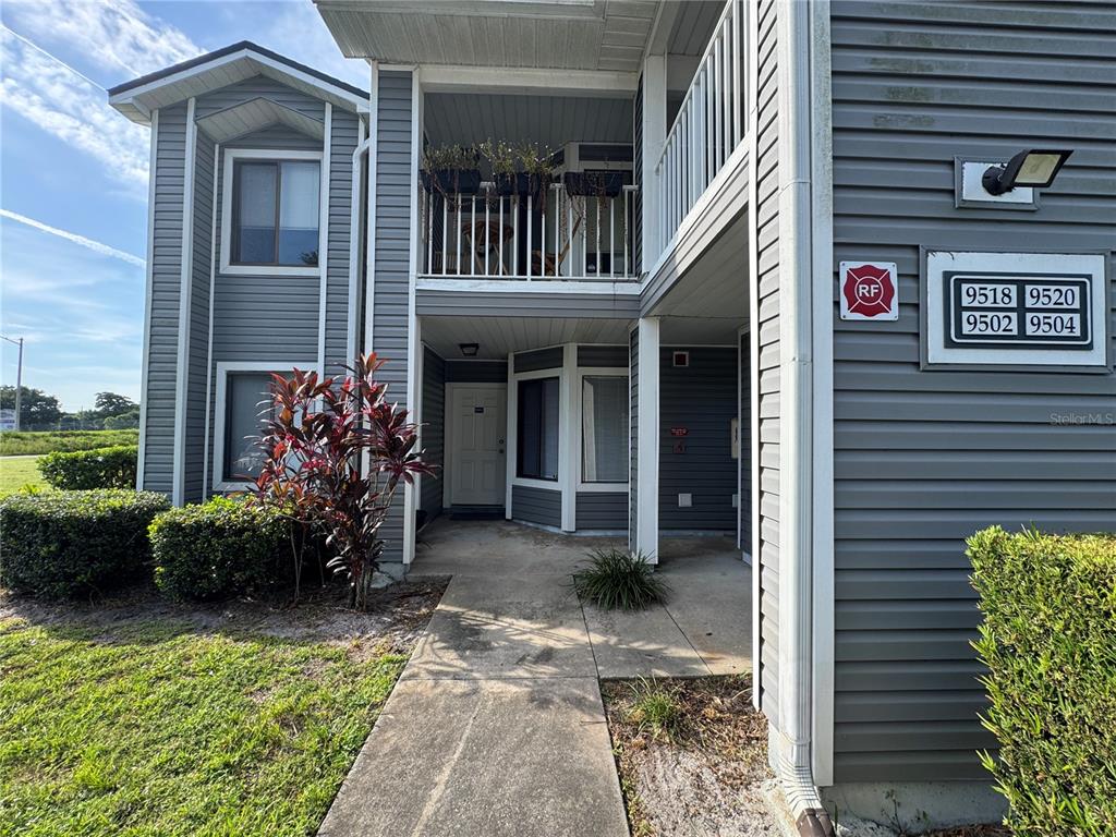 9502 DARIEN AVENUE UNIT 9502