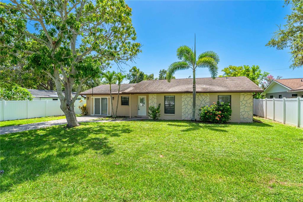 5672 LOCKWOOD RIDGE ROAD