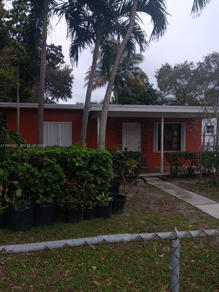 1720 NW 85th St, Miami FL 33147