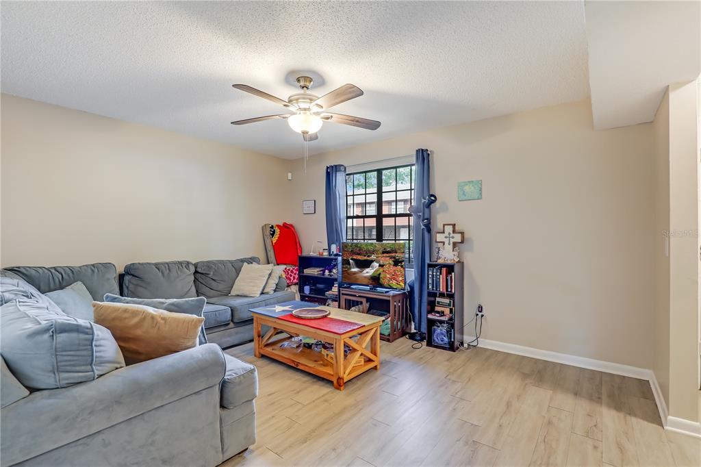 503 KETTERING WAY, ORANGE PARK, FL — photo 5 of 28