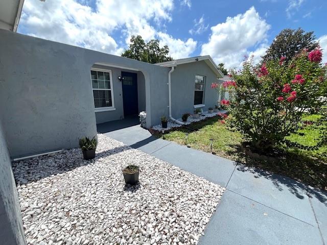 9104 CRABTREE LANE, PORT RICHEY, FL — photo 3 of 27