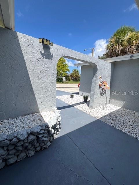 9104 CRABTREE LANE, PORT RICHEY, FL — photo 4 of 27