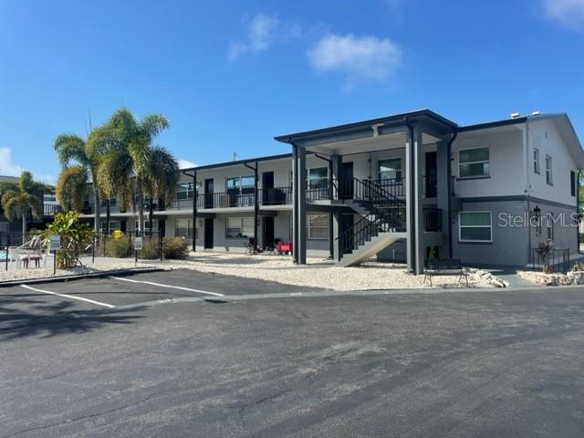 675 INDIAN ROCKS ROAD N UNIT 106D