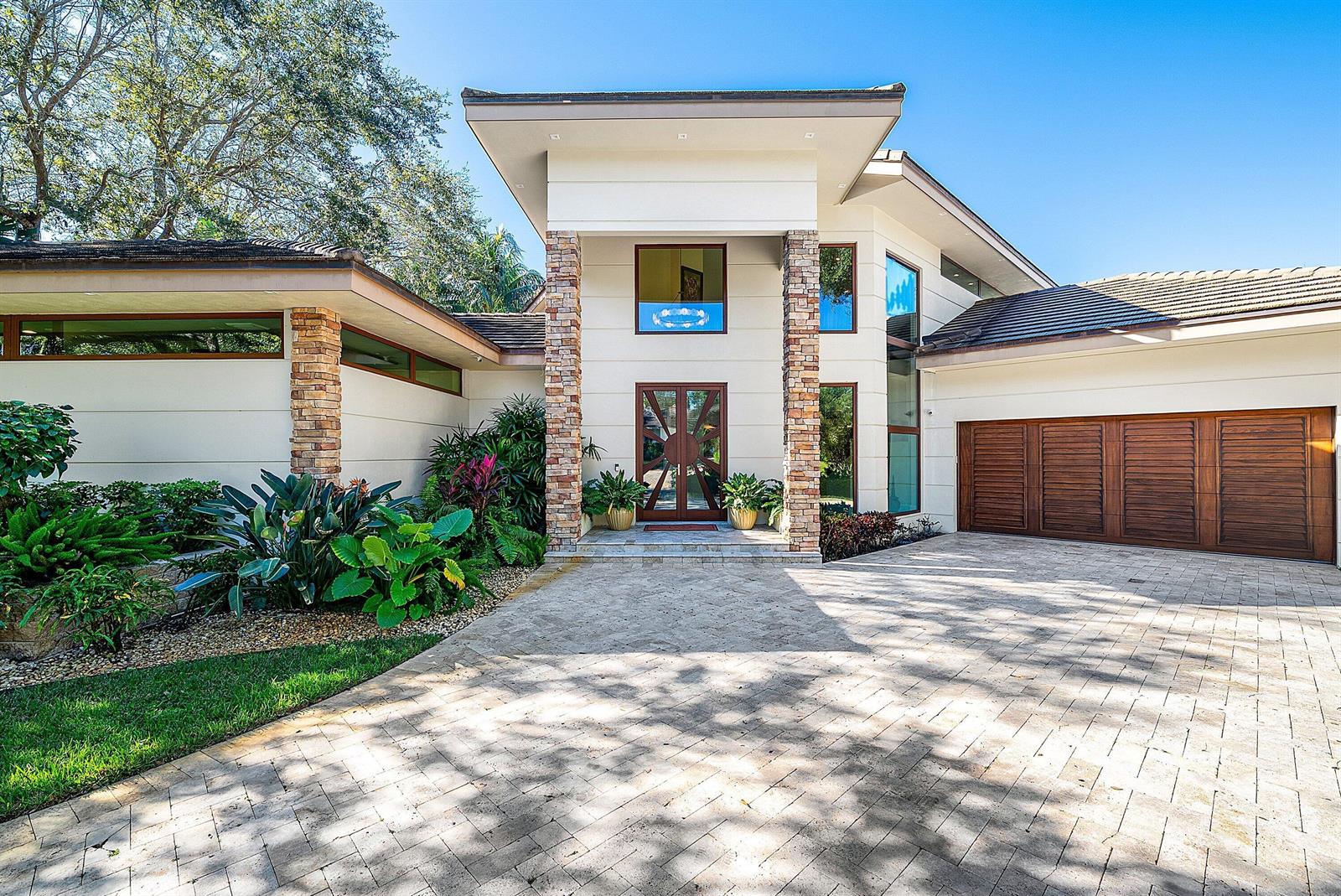 18163 SE Ridgeview Drive, Tequesta FL 33469