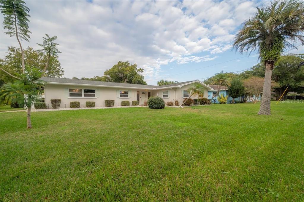 1720 PENNY LANE