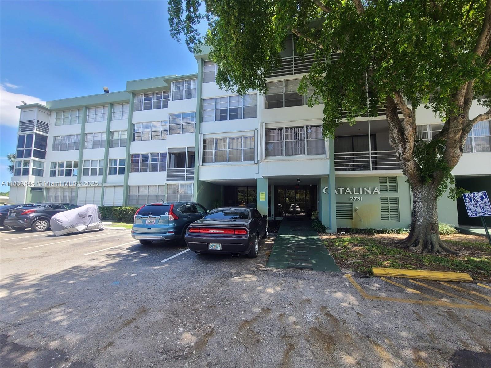 2731 Taft St # 102, Hollywood FL 33020