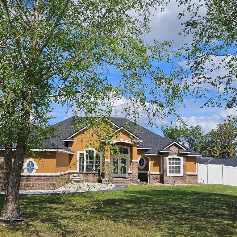 4509 NW WISTERIA DRIVE