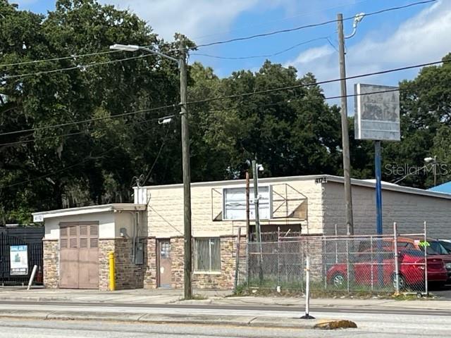 4172-4174 E HILLSBOROUGH AVENUE