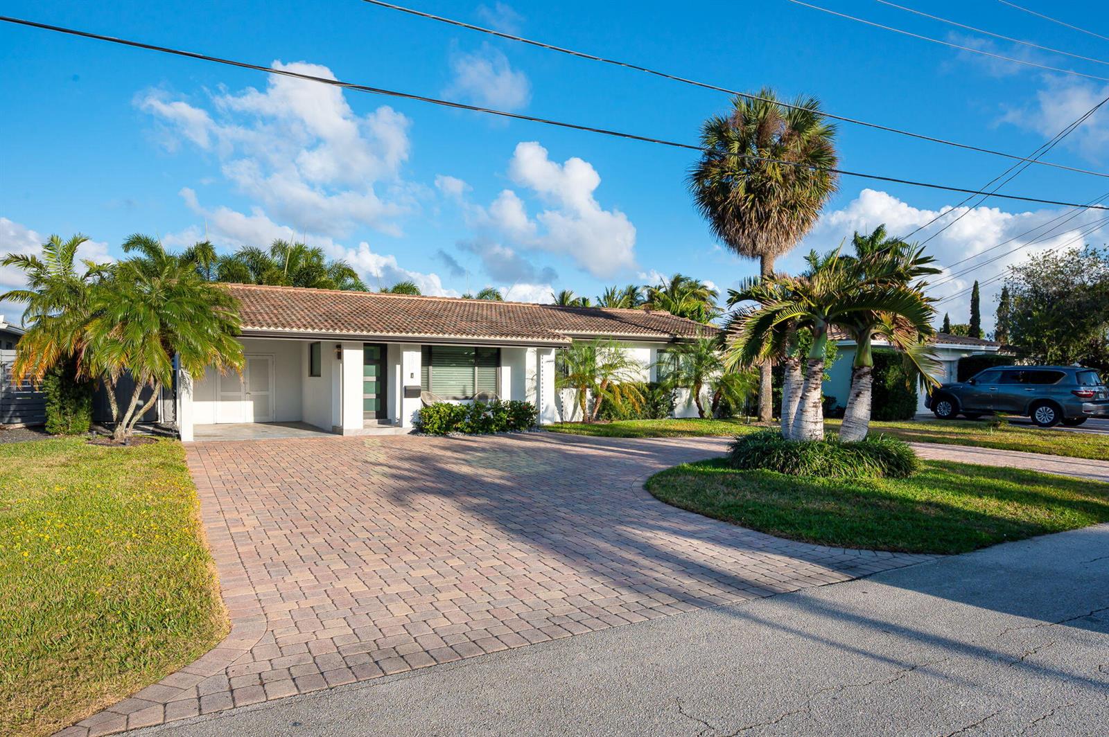 2200 NE 15th Terrace NE, Wilton Manors FL 33305