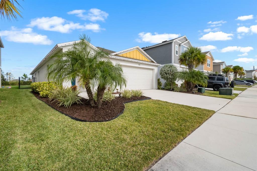 5424 SUMMER SUNSET DRIVE