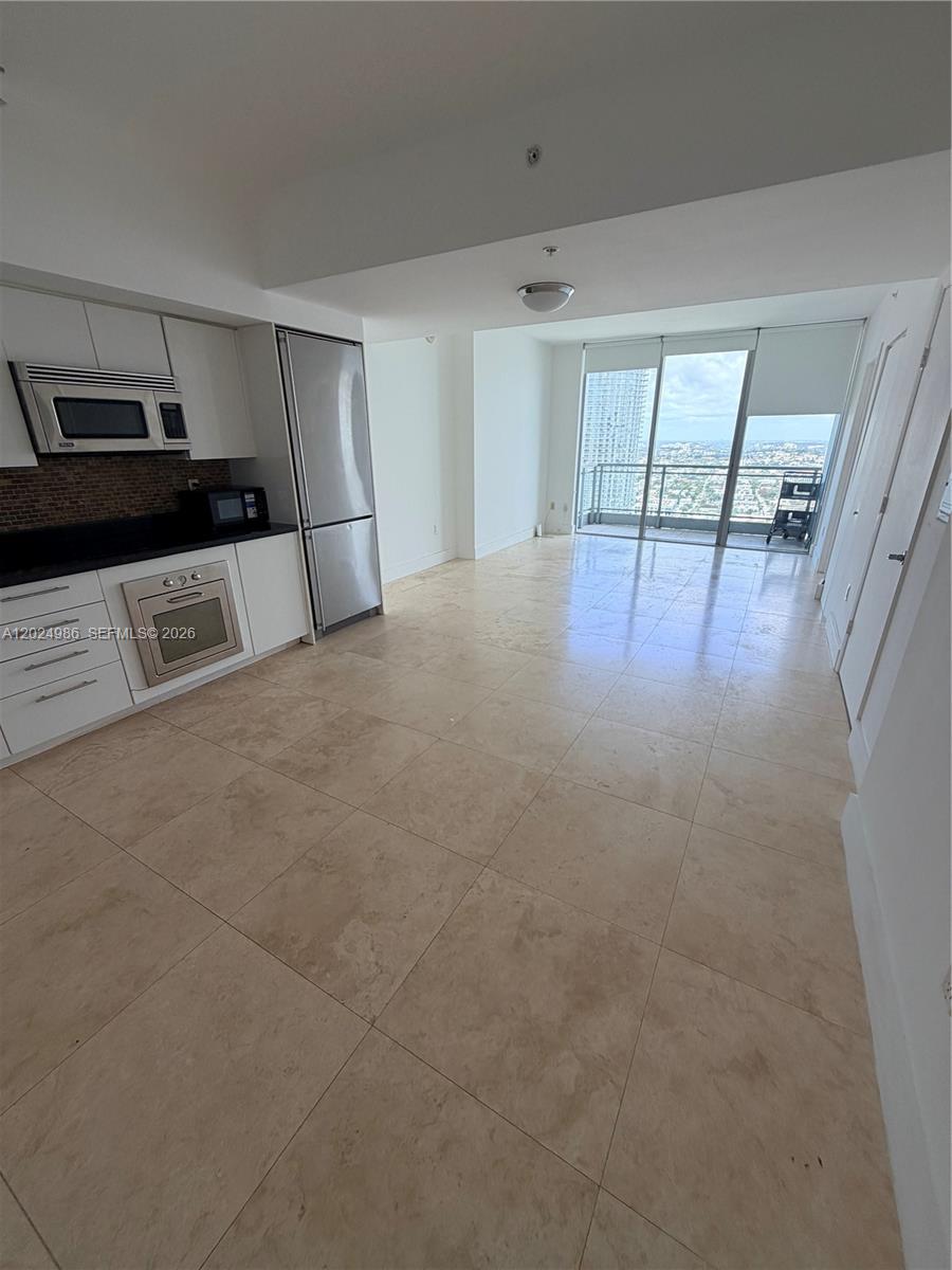 92 SW 3rd St # 3909, Miami FL 33130