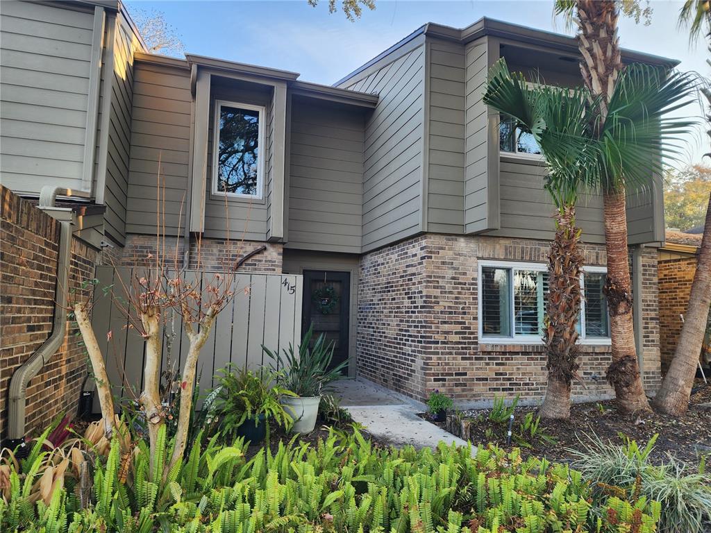415 OAK HAVEN DRIVE