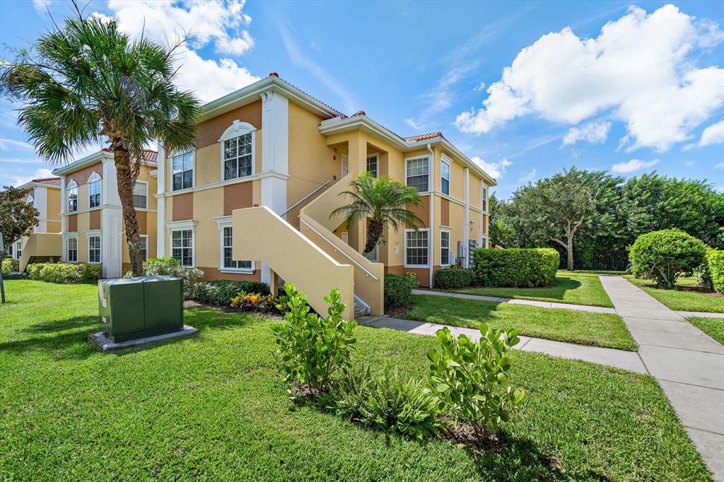 1010 VILLAGIO CIRCLE UNIT 104