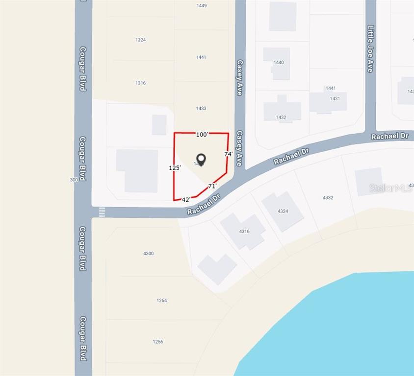 This is a map showing a property lot with dimensions highlighted in red — 1425 CASEY AVENUE, SEBRING, FL