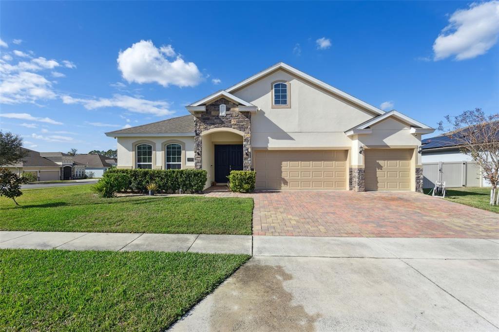 523 BELLISSIMO PLACE