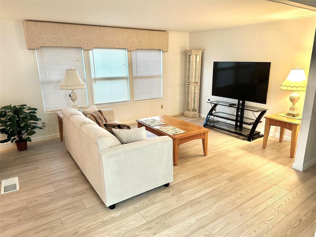 2000 E BAY DRIVE UNIT 83, LARGO, FL — photo 4 of 15
