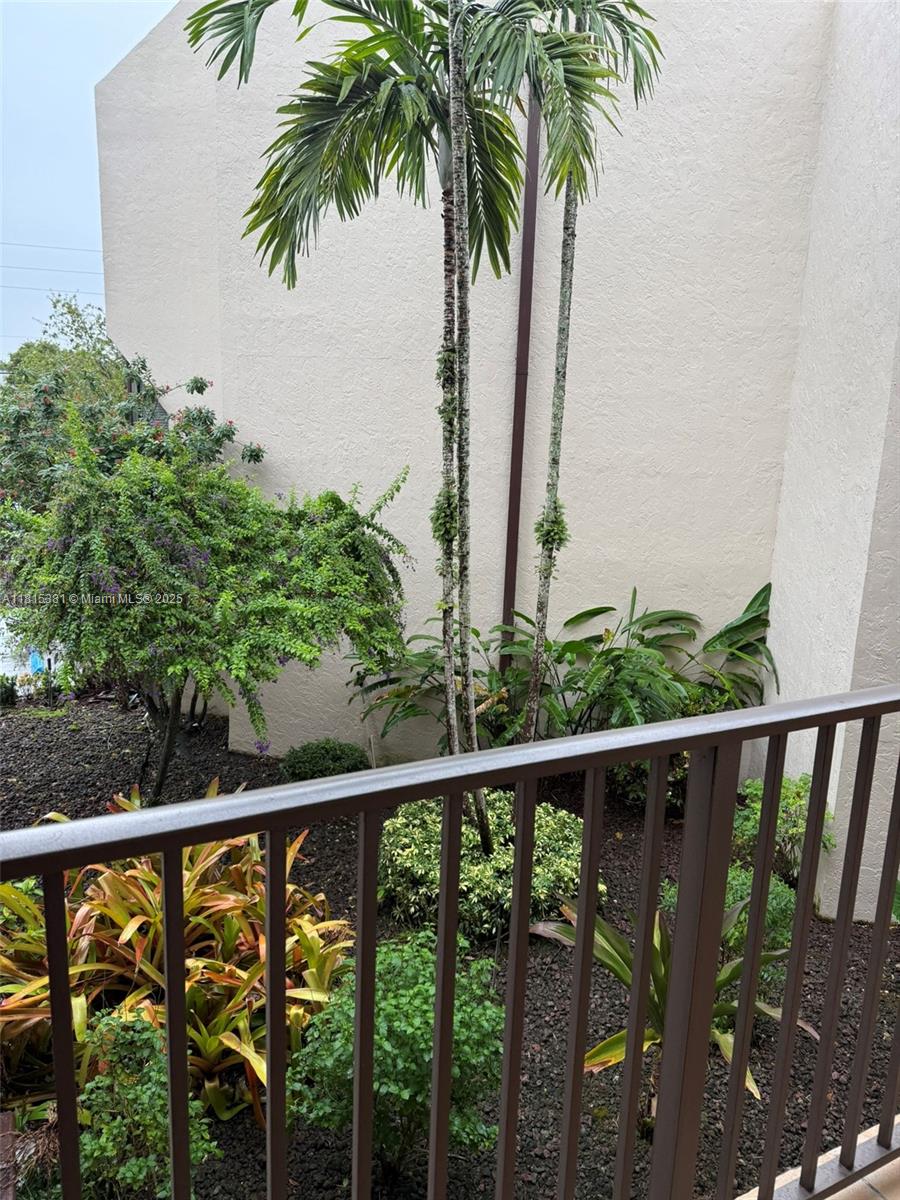7850 W Mcnab Rd # 212, Tamarac FL 33321
